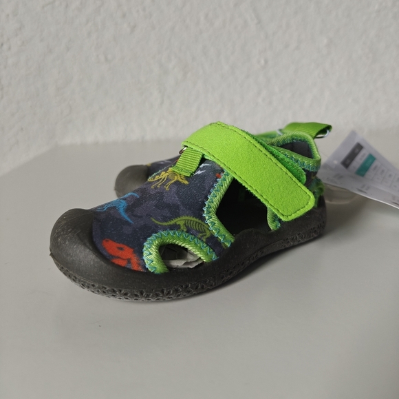 NWT ROBEEZ boys Water Shoes - Picture 2 of 6